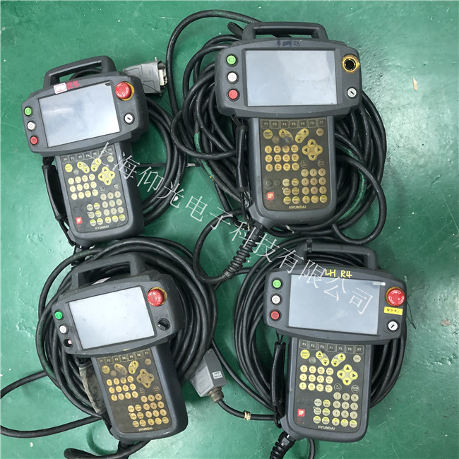現代機器人示教盒故障現象及對應解決方案分析