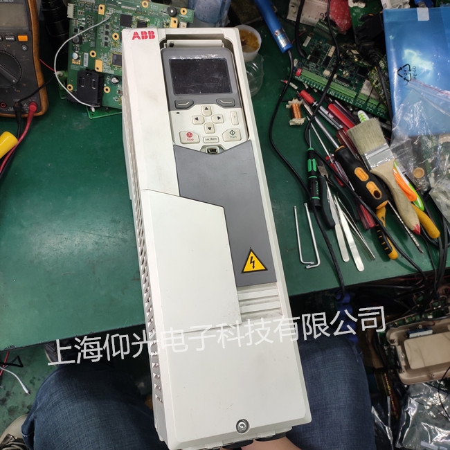ABB變頻器維修報警代碼 ACS580-01-017A-4報F0021修理