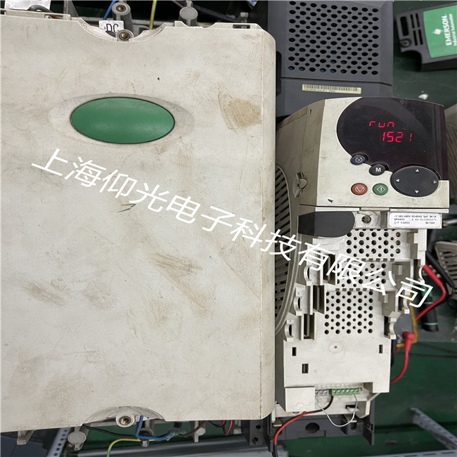 昆山制造商工業艾默生變頻器430故障維修報E019,E001