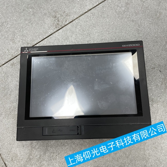 廣州三菱觸摸屏GS2107-WTBD屏幕顯示內(nèi)容不正常故障維修售后部