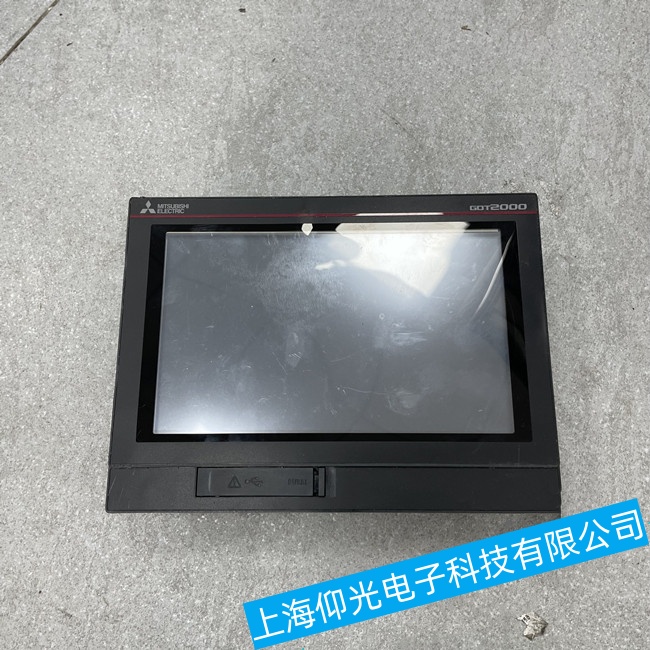 上海三菱觸摸屏在使用中突然藍屏的解決方法