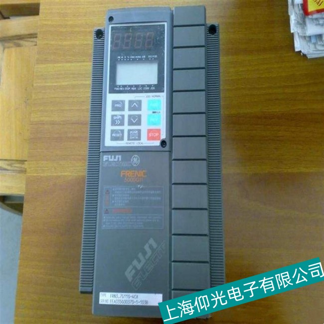 富士變頻器帶載后顯示過電流故障維修